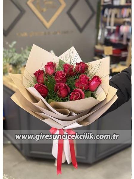 10 Kırmızı Gül Buket 