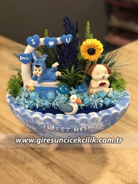 Erkek Bebek Ayaklı Yapay Aranjman 