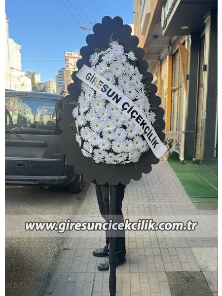 Yapay Çiçekli Çelenk 
