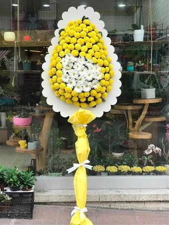 Sarı Beyaz Ayaklı Sepet  